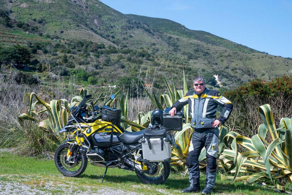 Touratech_Motorrad_Reise_Hoyer_Elba_Berge