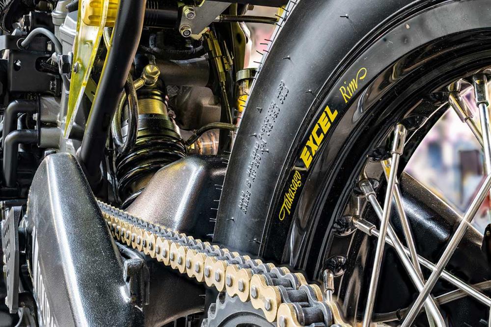 Touratech_Motorrad_Technik_Harley_Umbau_PanX_Rad