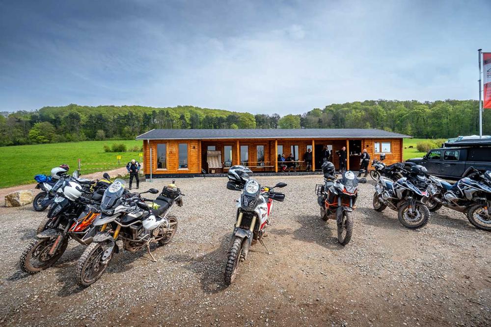 Touratech_Motorrad_Mammutpark_Parkplatz