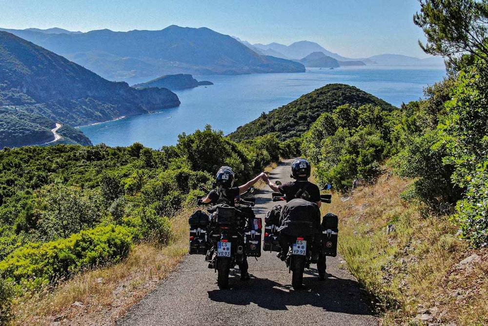Touratech_Motorrad_Duo93Adventure_Orient_Strasse
