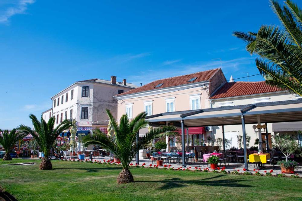 Touratech_Motorrad_Hoyer_Kroatienreise_Biograd_Haus