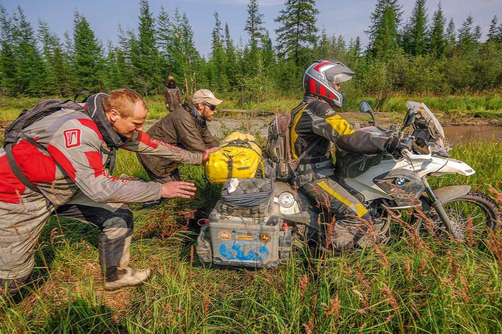 Touratech_Motorrad_Reise_Huelsmann_RoadofBones