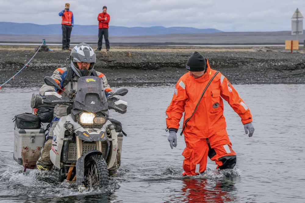 Touratech_Motorrad_Reise_Huelsmann_Wasser