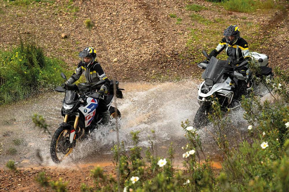 Touratech_Motorrad_Reise_Portugal_Wasser_offroad
