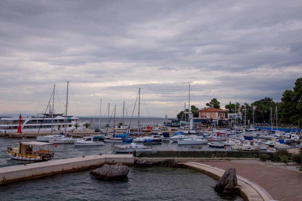 Touratech_Motorrad_Hoyer_Kroatien_Hafen_Boote2
