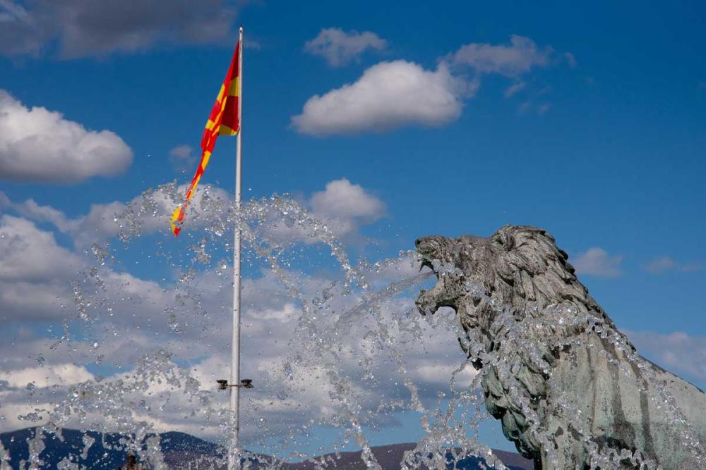 Touratech_Motorrad_Hoyer_Nordmazedonien_Skopje_Brunnen