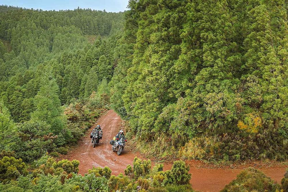 Touratech_Motorrad_Reise_Azoren_Sao_Miguel_Berge