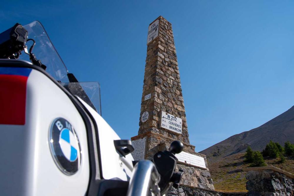 Touratech_Motorrad_Michael_Hoyer_Westalpen_Cuneo_Turm