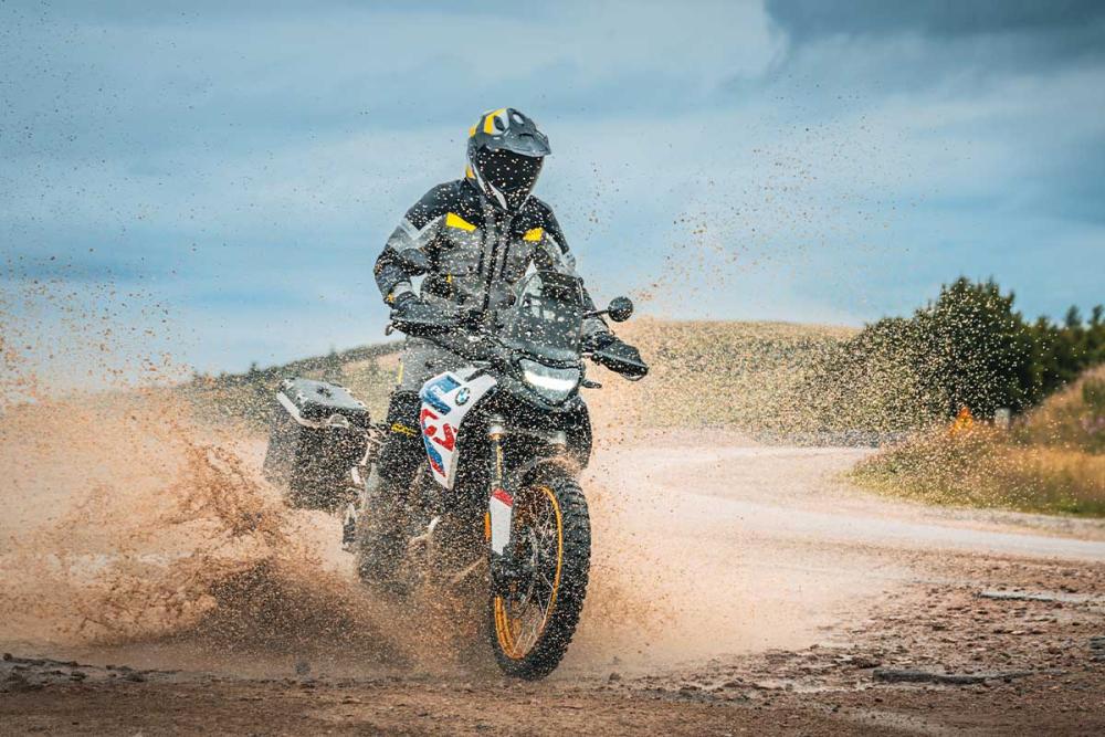 Touratech_Motorrad_Companero_Rambler_Pro_Pfuetze