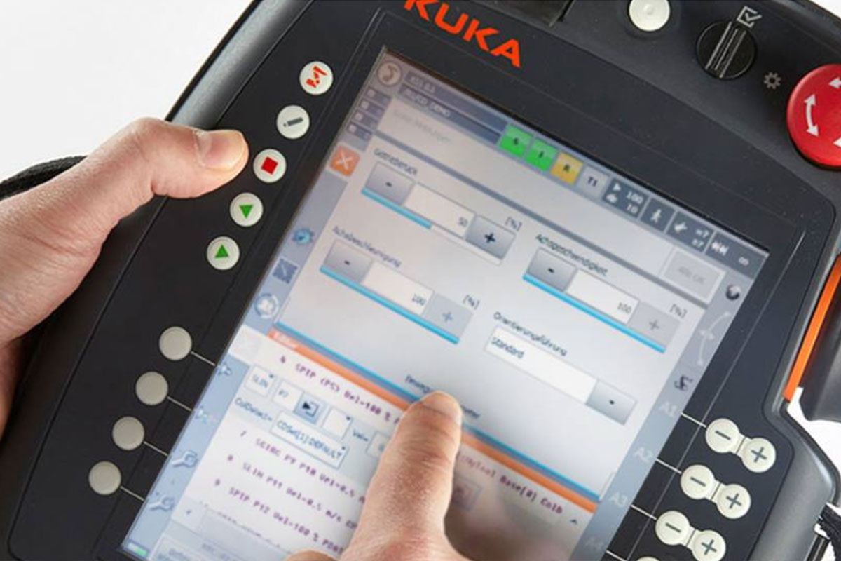 Roboter_Schweissen_KUKA_Touratech