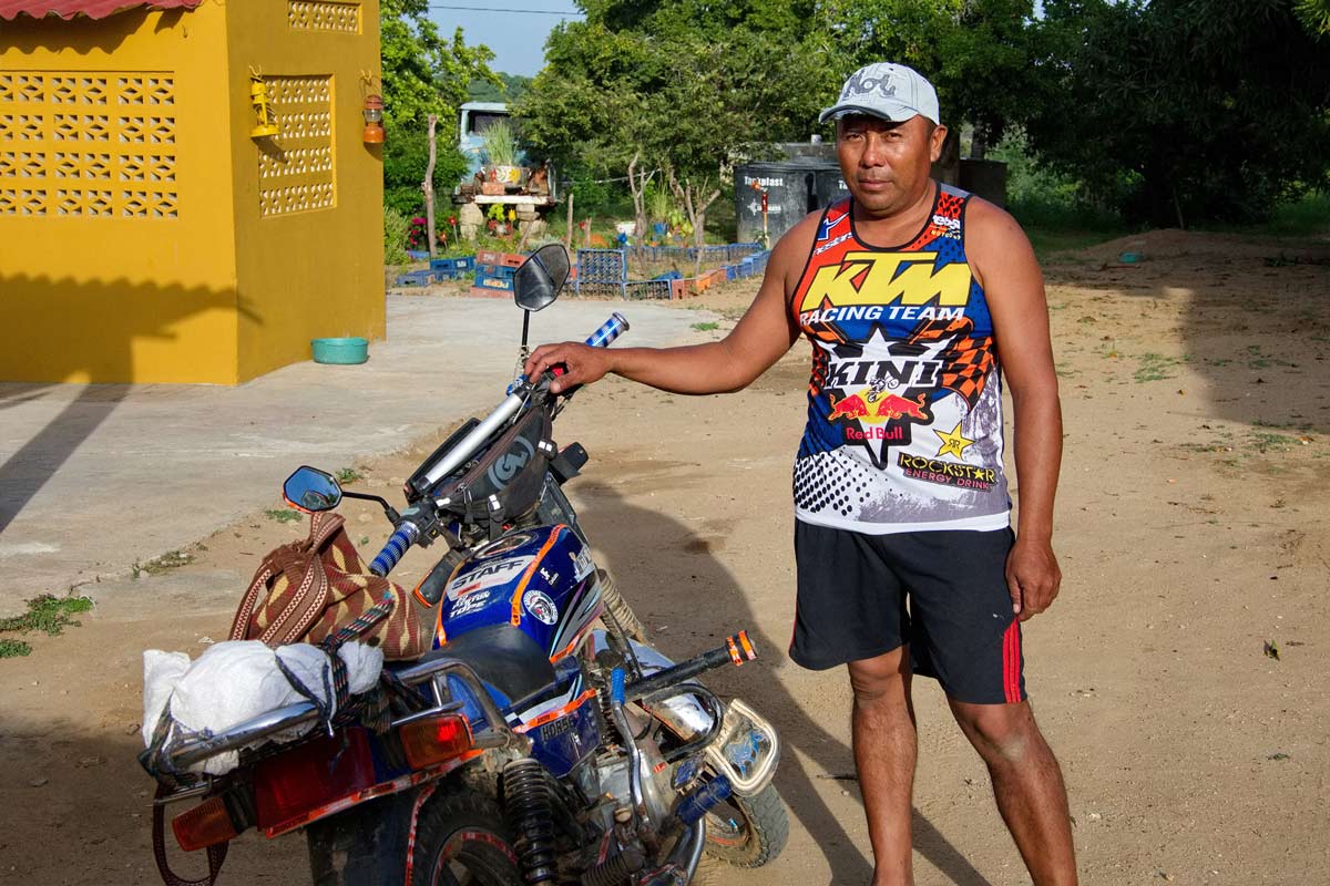 Pichler_Kolumbien_Reise_Motorrad_LuisEmiro_Person_Touratech
