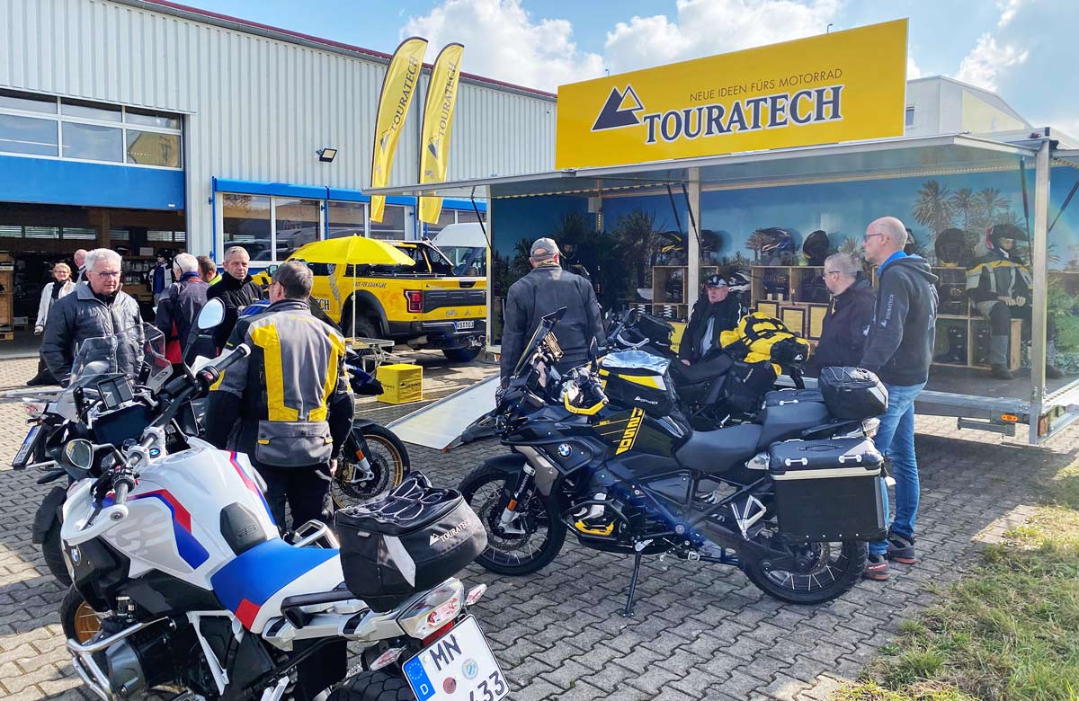 Rollende_Messe_Touratech_Ausstellung