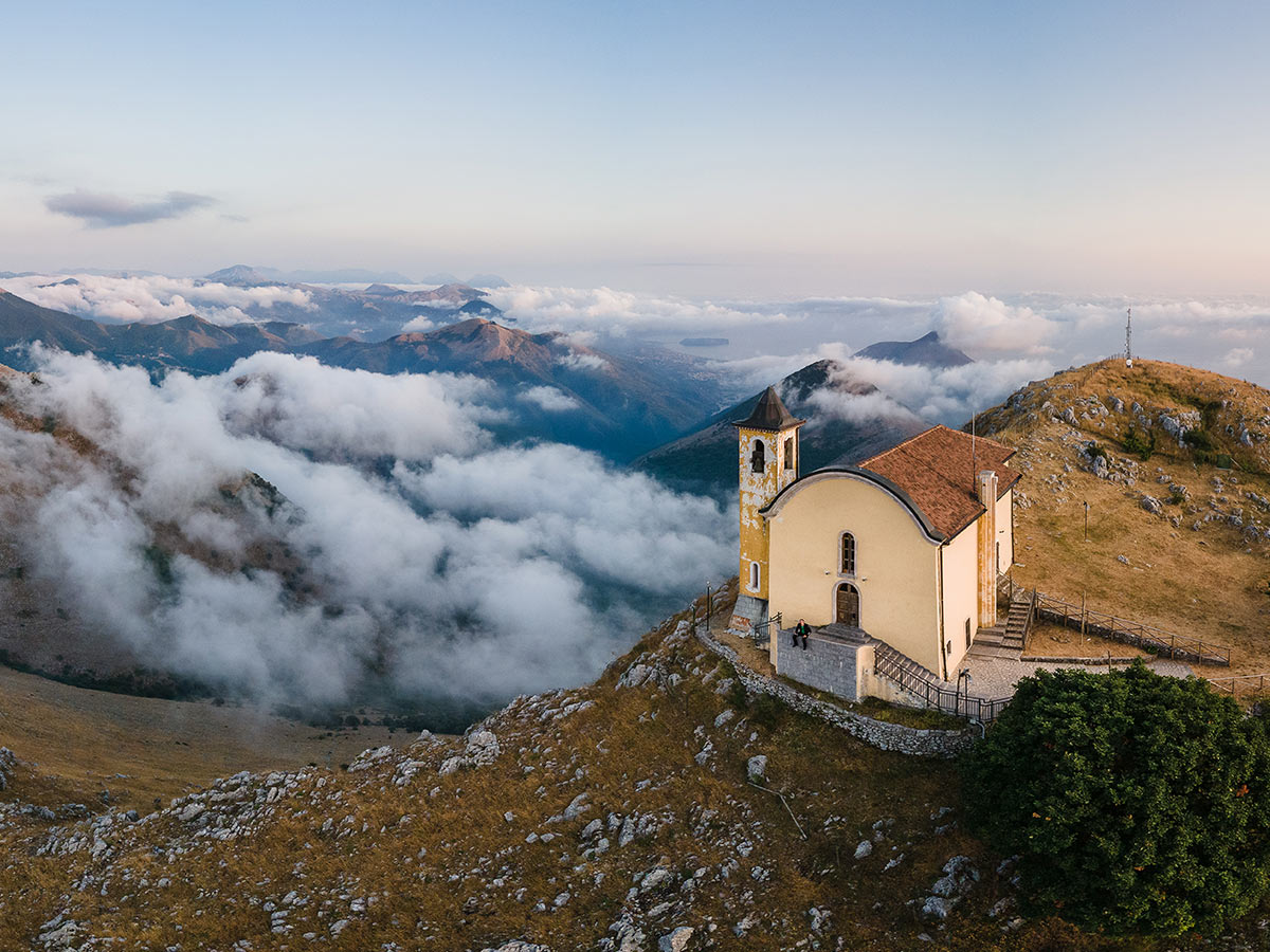 Sueditalien_Reise_Leonhardt_Santuario_della_Madonna_del_Perpetu_Soccorso_Touratech