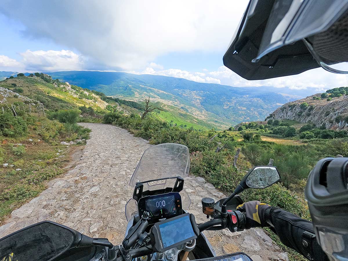 Sueditalien_Reise_Motorrad_Leonhardt_Travel_Almen_Monti_Nebrodi_Touratech