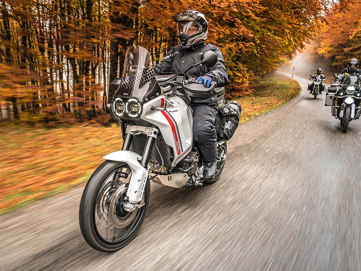 Die beste Motorradgarage im Test - MOTORRAD ADVENTURE