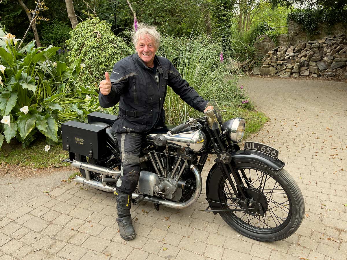 BritPack_Nick_Sanders_Motorrad_Touratech