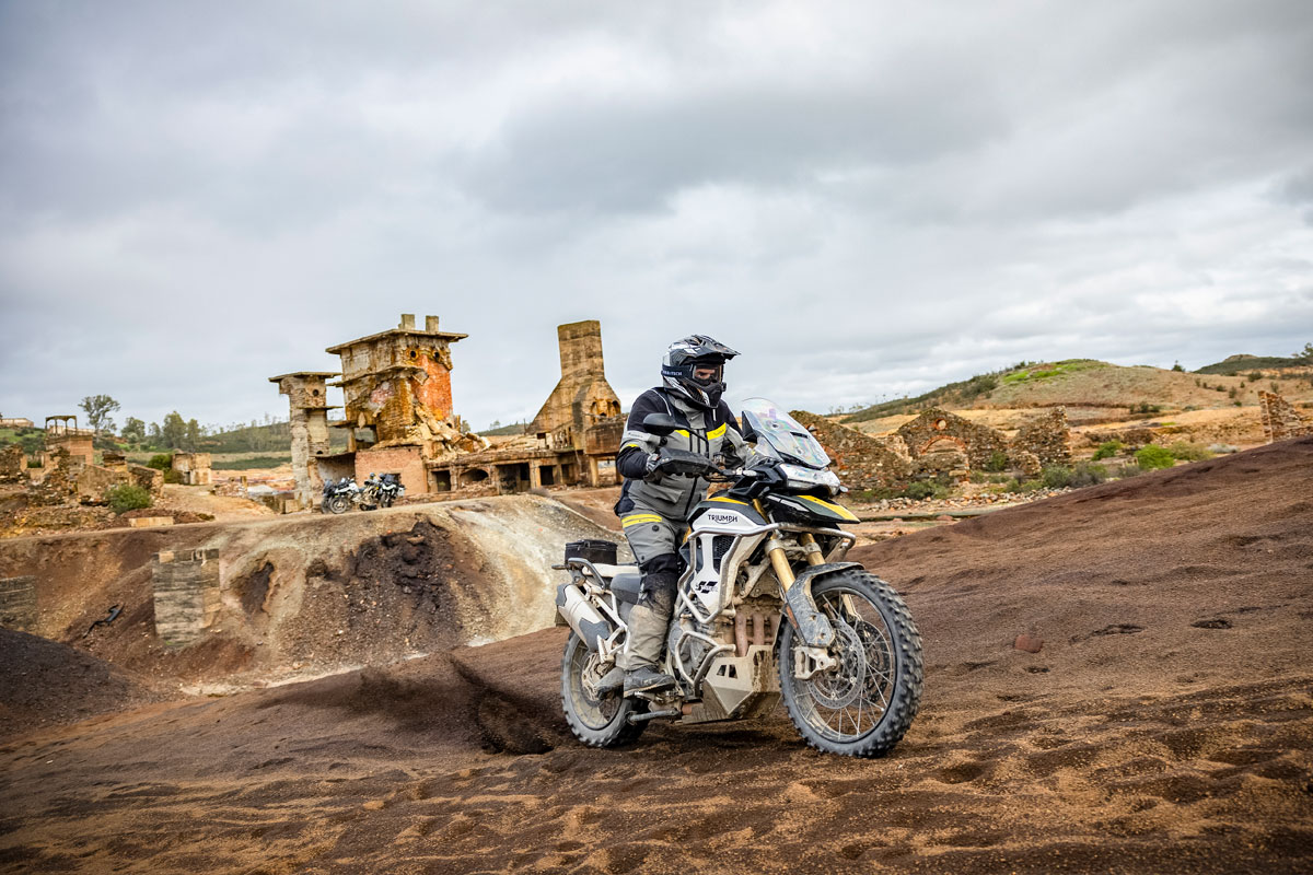 Technik_AdventureBikes_Portugal_Calling_Triumph