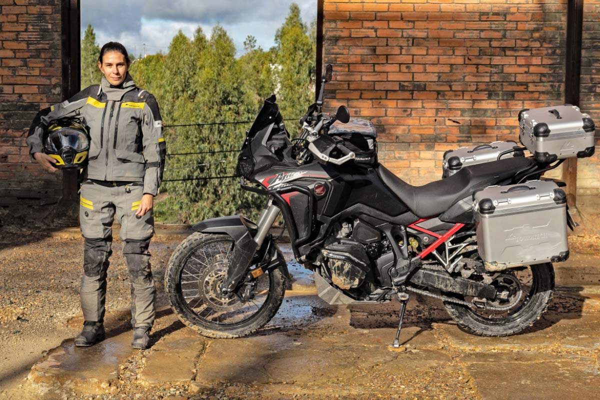 Technik_AdventureBikes_Portugal_Statement_Honda_AfricaTwin_Margarida
