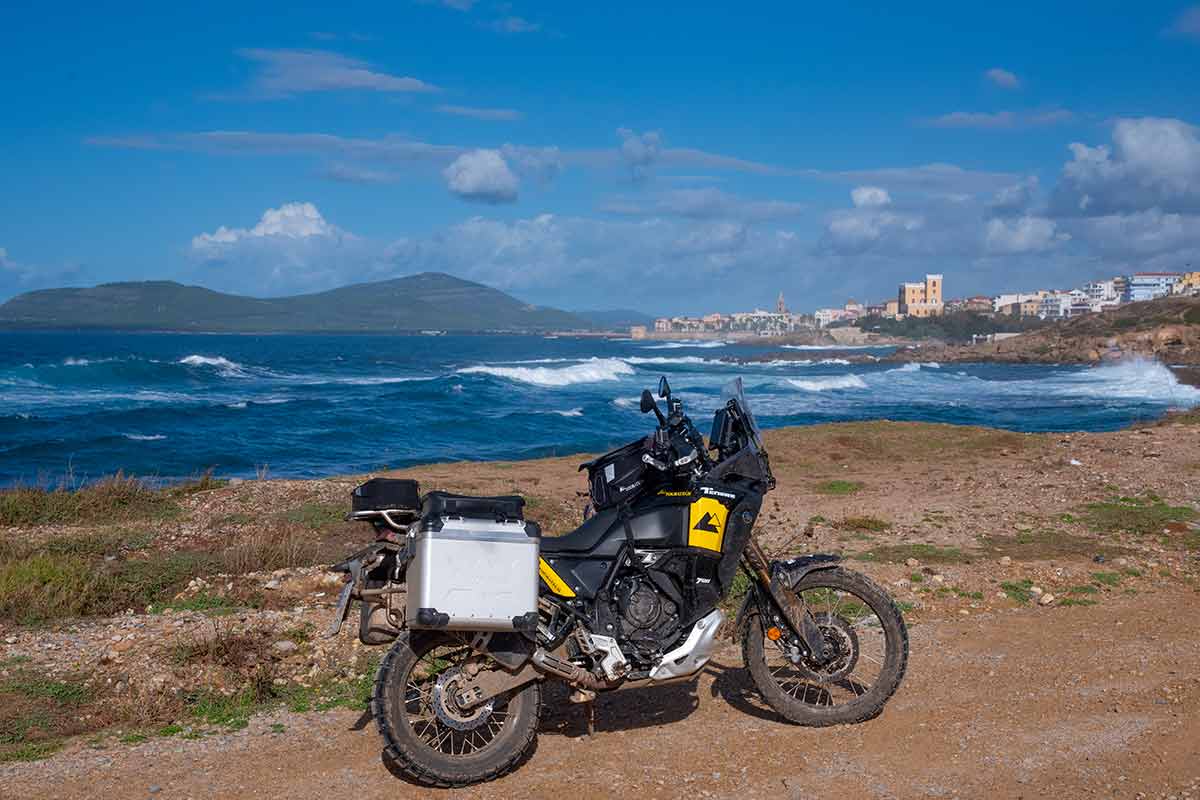 Touratech_Motorrad_Sardinien_Porto-torres_Michael-Hoyer_Meer_Yamaha_Tenere