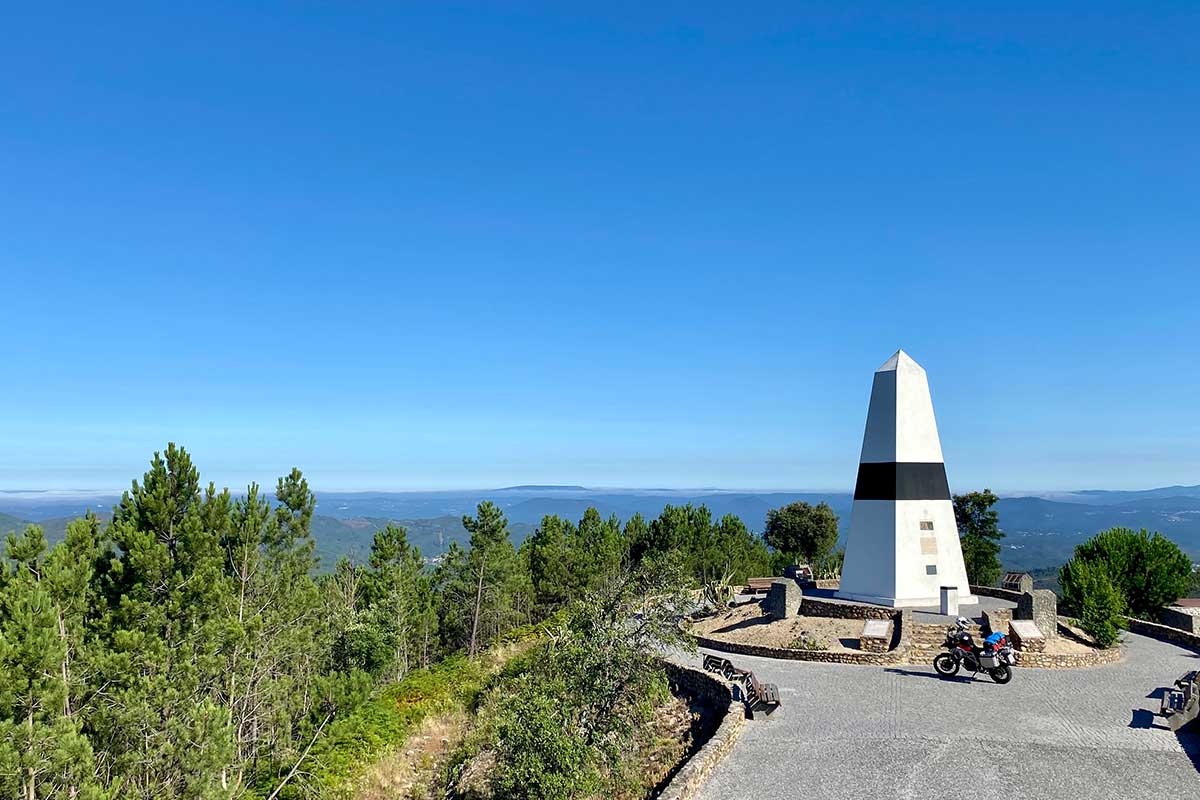Touratech_Motorrad_Schneider_Portugal_Aussicht_Turm