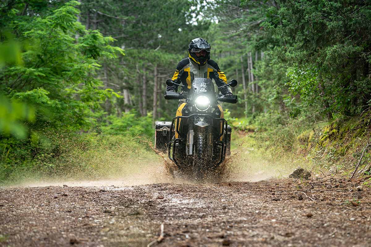 Touratech_Motorrad_Reise_ACT_Croatia_Pfuetzejpg