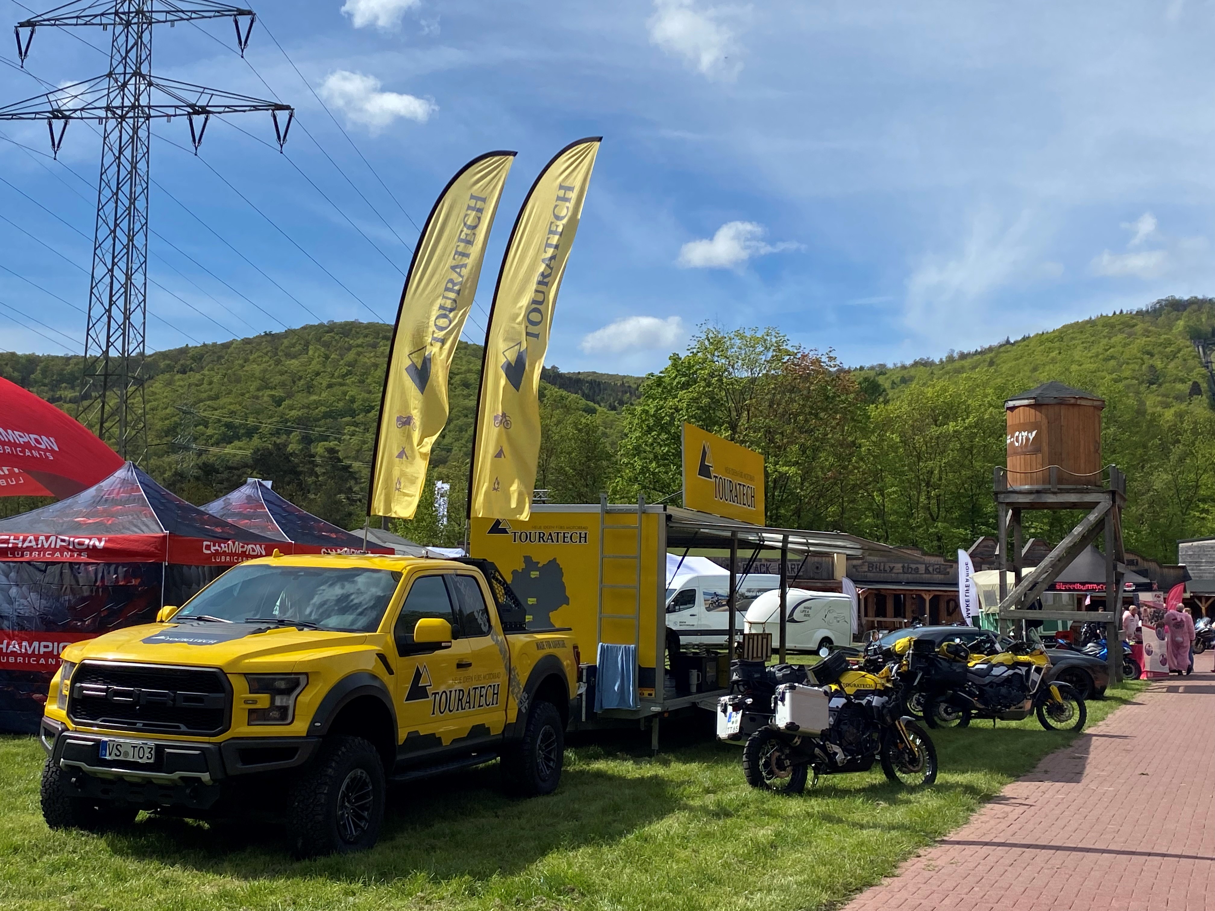 Saisonstart & Rollende Messe am Edersee mit Touratech Kassel Saisonstart & Rollende Messe am Edersee mit Touratech Kassel