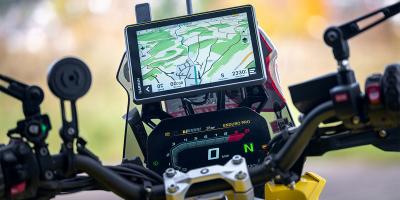 Technisches Upgrade für die BMW F 900 GS: Touratech Frontträger für harten Offroad-Einsatz