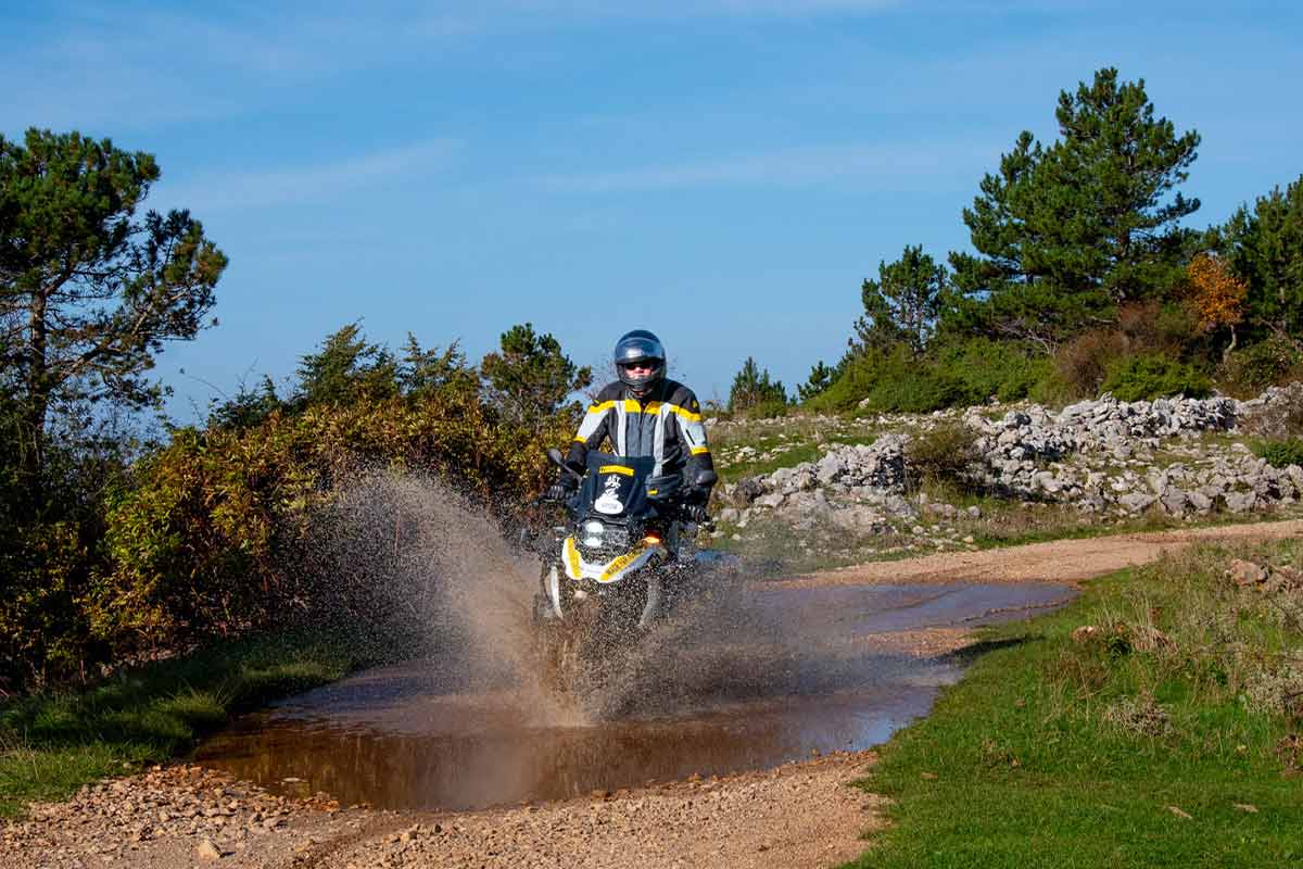 Motorradreise in Kroatien von Michal Hoyer - Jedne ćevapčiće molim: Einmal Ćevapcici bitte…