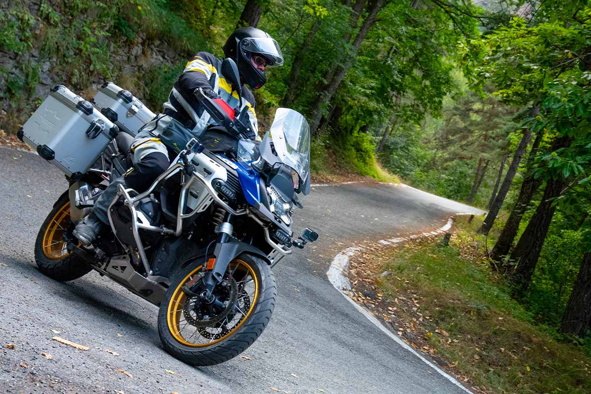 Serpentinen, Schotter, Sacri Monti – Unterwegs mit der BMW R 1300 GS Adventure