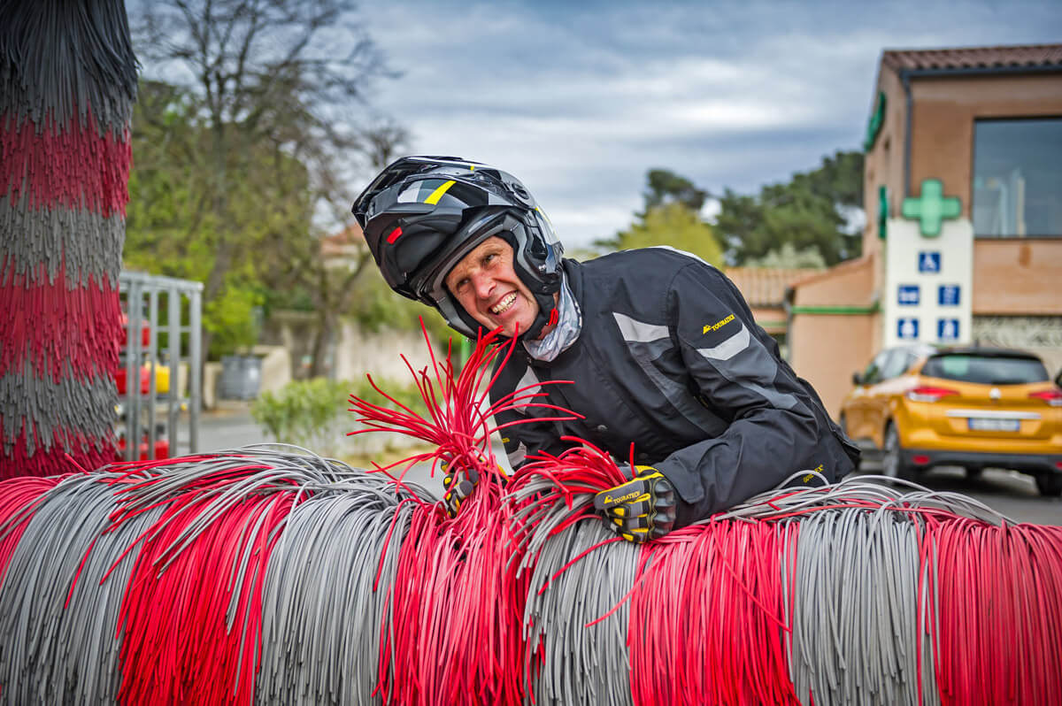 Motorradbekleidung richtig pflegen